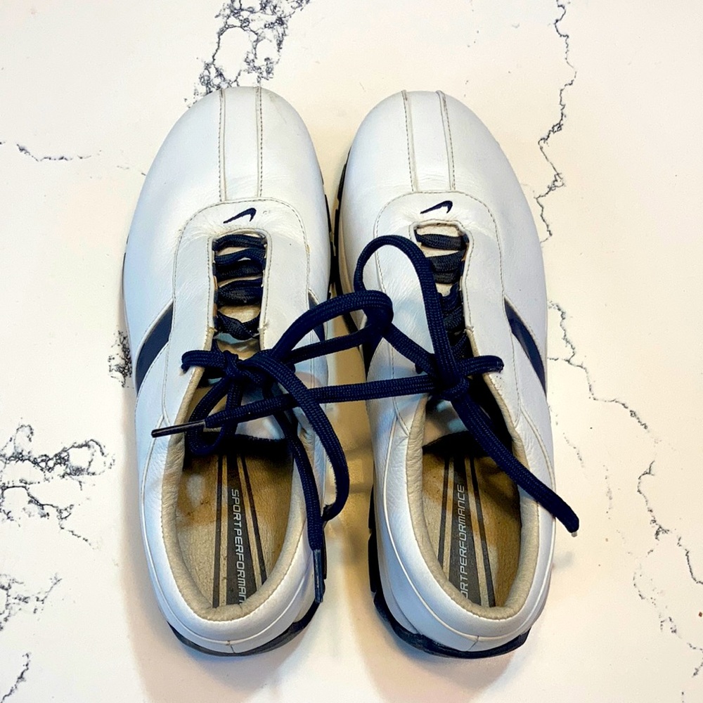 Nike golf shoes size 7 in blue and white